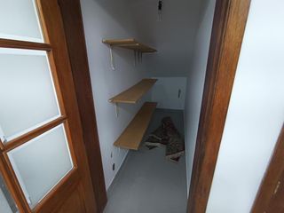 Foto 14 de Casa en Alquiler en Lomas de Monteserrín – Elegancia y Confort Moderno