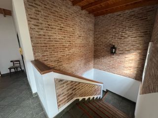 Foto 2 de Casa de 5 ambientes a la venta en Villa Urquiza