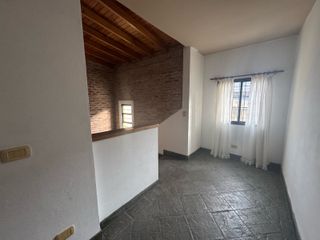 Foto 7 de Casa de 5 ambientes a la venta en Villa Urquiza