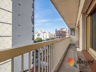 Foto 18 de Departamento 3 ambientes con balcón, cochera y baulera en Villa Urquiza