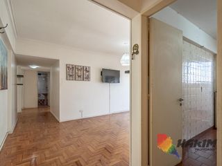 Foto 2 de Departamento 3 ambientes con balcón, cochera y baulera en Villa Urquiza