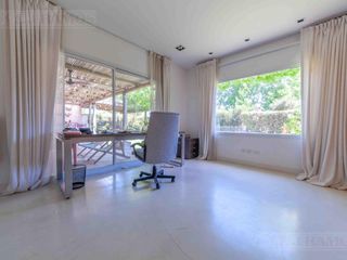 Foto 15 de Casa con 3 dormitorios, escritorio y playroom   en venta en Santa Barbara