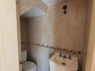 Foto 5 de Departamento en DUPLEX DE 3 AMBIENTES CON COCHERA Y TERRAZA.BANFIELD OESTE