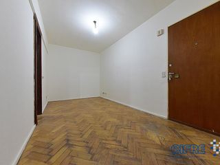 Foto 8 de Departamento de 2 ambientes a la venta en Villa Urquiza
