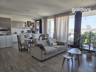 Foto 1 de Hermoso departamento 3 ambientes al frente con cochera en subsuelo