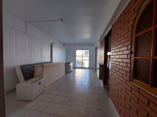 Foto 4 de Departamento 3 Dormitorios en Alquiler en Neuquén Capital