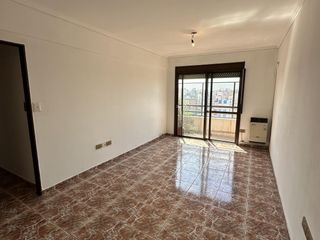 Foto 2 de Departamento en Alquiler 3 Ambientes Imperdible
