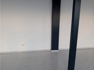Foto 2 de Guamani, Local Comercial en Renta, 200m2, 3 Ambientes