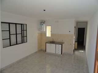 Foto 3 de CASITA AL FRENTE.....Disp. Mayo