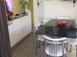 Foto 5 de 12 y 158- CASA + LOCAL EN BERISSO