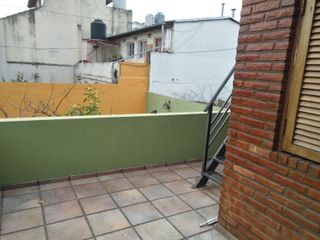 Foto 17 de Chalet en venta de 4 dormitorios c/ cochera en Villa Lugano