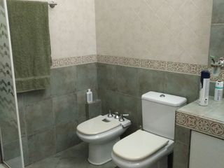 Foto 20 de Chalet en venta de 4 dormitorios c/ cochera en Villa Lugano