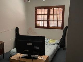 Foto 12 de 16 e/ 70 y 71- CASA DE 3 DOR