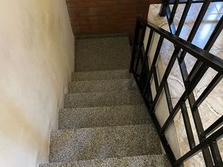 Foto 9 de 16 e/ 70 y 71- CASA DE 3 DOR