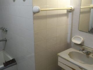 Foto 17 de Casa en venta de 4 dormitorios c/ cochera en Villa Soldati