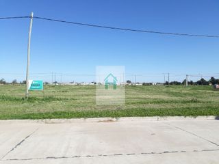 Foto 1 de Lote en venta de 300m2 ubicado en Rafaela