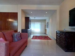 Foto 20 de Casa 6 ambientes Parque Pileta VENTA Urquiza