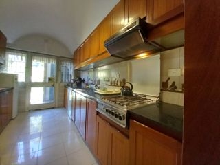 Foto 5 de Casa 6 ambientes Parque Pileta VENTA Urquiza