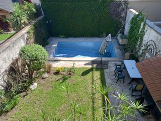 Foto 2 de Casa 6 ambientes Parque Pileta VENTA Urquiza