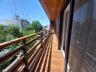 Foto 41 de Casa 6 ambientes Parque Pileta VENTA Urquiza