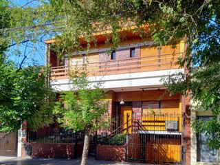 Foto 76 de Casa 6 ambientes Parque Pileta VENTA Urquiza