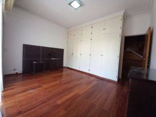 Foto 32 de Casa 6 ambientes Parque Pileta VENTA Urquiza
