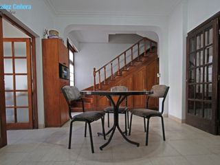 Foto 13 de Uruguay 400 - Espectacular Casa