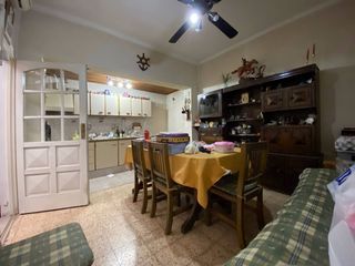 Foto 2 de Casa En Venta - Av. Colón 1704