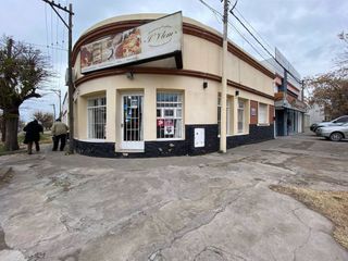Foto 1 de Casa En Venta - Av. Colón 1704