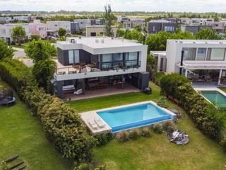 Foto 14 de VENTA CASA A LA LAGUNA, BARRIO ACACIAS, PUERTOS!