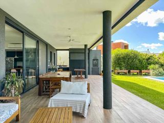 Foto 20 de VENTA CASA A LA LAGUNA, BARRIO ACACIAS, PUERTOS!