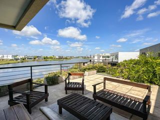 Foto 68 de VENTA CASA A LA LAGUNA, BARRIO ACACIAS, PUERTOS!