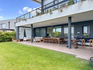 Foto 28 de VENTA CASA A LA LAGUNA, BARRIO ACACIAS, PUERTOS!