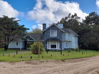 Foto 1 de Codigo 642 - Pinamar - Casa En Alquiler