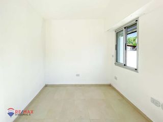 Foto 19 de Casas en venta en Villa Elisa
