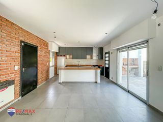Foto 3 de Casas en venta en Villa Elisa