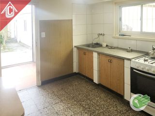 Foto 12 de Casa en venta de 3 dormitorios c/ cochera en Rivadavia Bernardino