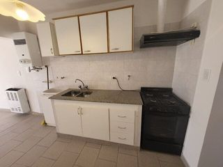 Foto 6 de Casa en venta en barrio Avellaneda de tres dormitorios