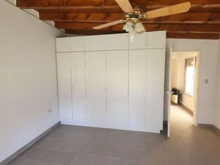 Foto 4 de Casa en venta en barrio Avellaneda de tres dormitorios