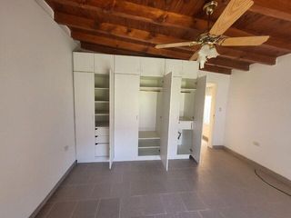 Foto 5 de Casa en venta en barrio Avellaneda de tres dormitorios