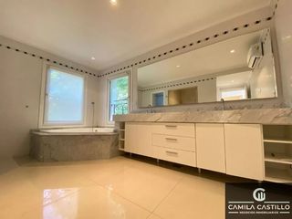Foto 13 de Casa en alquiler de 5 dormitorios c/ cochera en Manuel Alberti