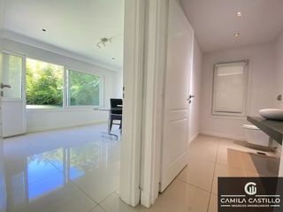 Foto 10 de Casa en alquiler de 5 dormitorios c/ cochera en Manuel Alberti