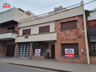Foto 1 de Casa en venta de 4 dormitorios c/ cochera en Centro