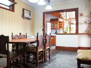 Foto 12 de Venta Casa 12 amb con Pileta en Lomas de Zamora