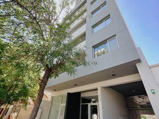 Foto 1 de Departamento en venta de 2 dormitorios c/ cochera en Centro