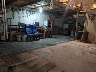 Foto 14 de VENTA CASA 2 DORM + SALON COMERCIAL + GALPÓN NQN