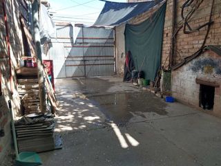 Foto 3 de VENTA CASA 2 DORM + SALON COMERCIAL + GALPÓN NQN