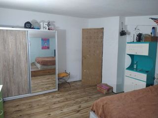 Foto 7 de VENTA CASA 2 DORM + SALON COMERCIAL + GALPÓN NQN