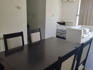 Foto 4 de Departamento en alquiler temporario de 1 dormitorio c/ cochera en Villa del Parque
