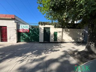 Foto 1 de Casa en venta de 6 dormitorios c/ cochera en Villa Soldati